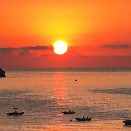 Taormina Wonderful Seaview Apartment *